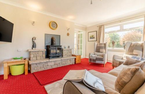 Dungloe House | 4 Bed in Burtonport oc-c31069