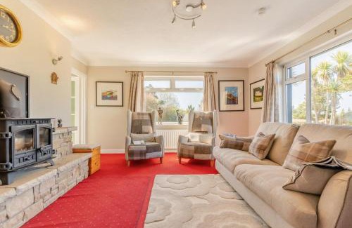 Dungloe House | 4 Bed in Burtonport oc-c31069