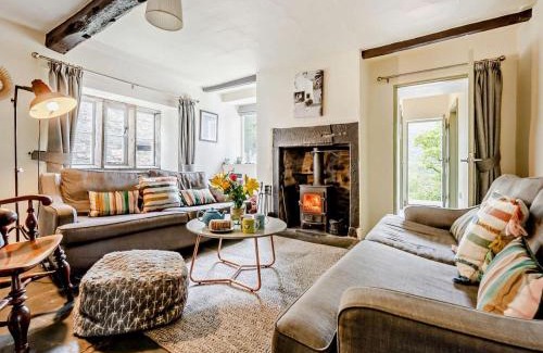 Buttermere House | 4 Bed in Buttermere SZ090