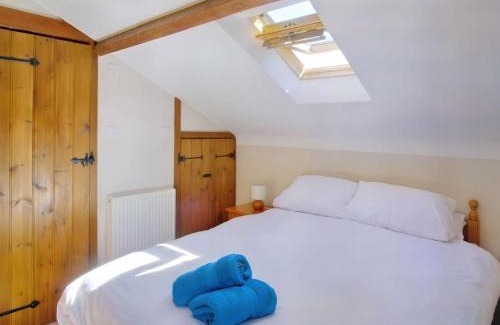 Porchfield House | 4 Bed in Cowes 88913