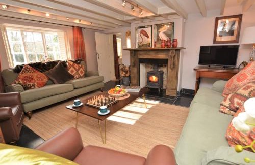Dorchester House | 4 Bed in Dorchester 56025