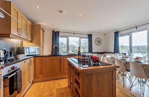 Whippingham House | 4 Bed in East Cowes 94556