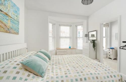Hele House | 4 Bed in Ilfracombe 89563