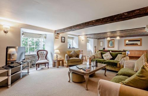 Corfe House | 4 Bed in Isle of Purbeck IC101