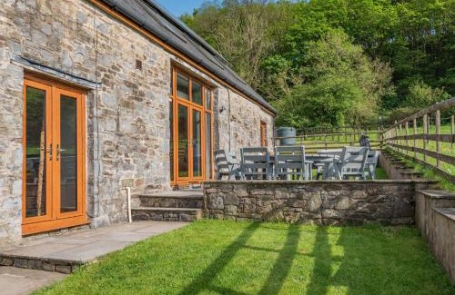 Kidwelly House | 4 Bed in Kidwelly CWRTY