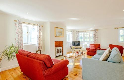 West Lulworth House | 4 bed in Lulworth CHRIC