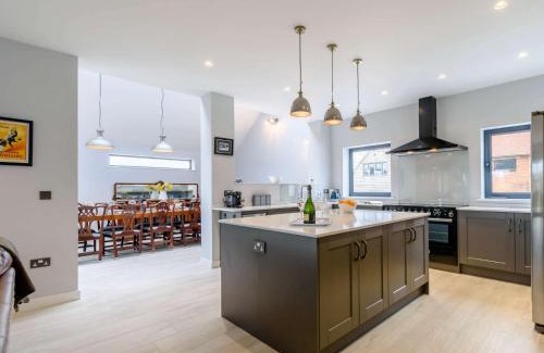 Maresfield House | 4 Bed in Maresfield 56696