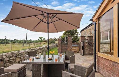 Leeswood House | 4 Bed in Mold 92663