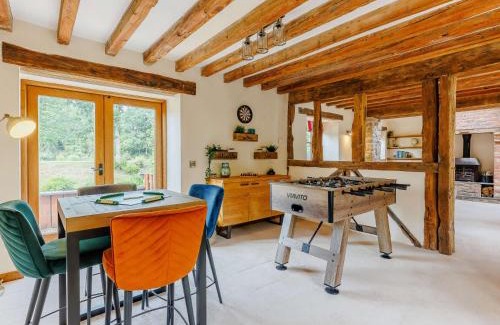 Oswestry House | 4 Bed in Oswestry 88850