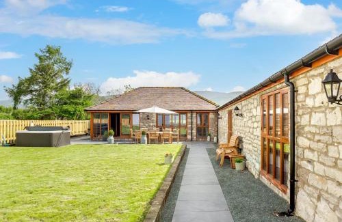 Llanychan House | 4 Bed in Ruthin 91098
