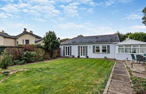 Torquay House | 4 Bed in Torquay 94002