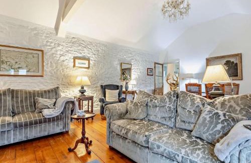 Torquay House | 4 Bed in Torquay 94002