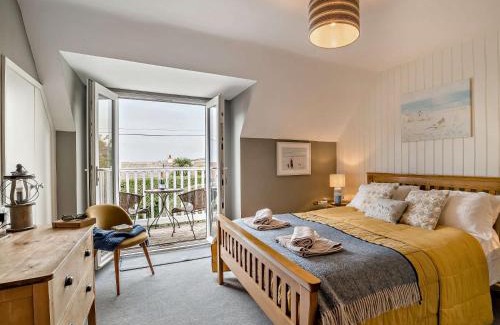 West Bexington House | 4 Bed in West Bexington DC149