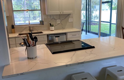 Indian Beach Sapphire Shores House | 4 Bed pool House by Bay! Lido & Siesta Key Beaches very close