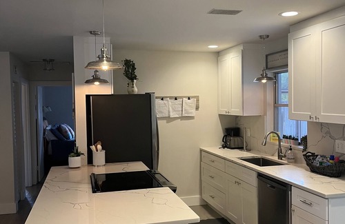 Indian Beach Sapphire Shores House | 4 Bed pool House by Bay! Lido & Siesta Key Beaches very close