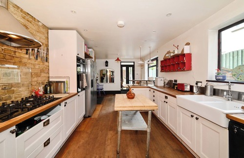 Newham House | 4 bed restored Victorian house, overlooking Epping Forest & 15 mins to Bond St.