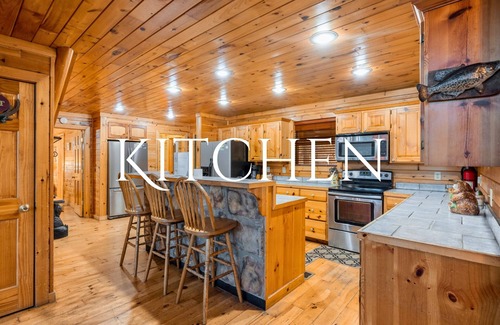 Broken Bow Cabin | 4-Bed Retreat w/Hot Tub, Pond, Dog Friendly