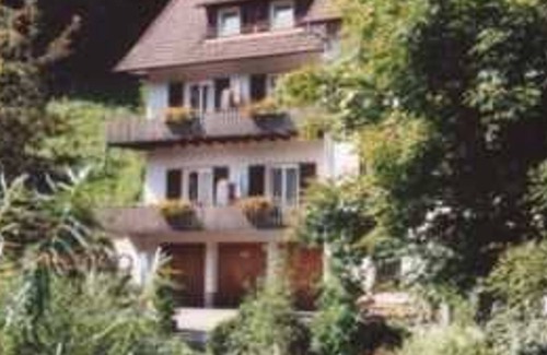 Schoenmuenzach Cottage | 4 bed room 1 - Adieu Everyday life: Pension Oesterle in the Black Forest