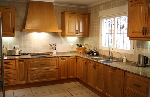 Pedreguer Villa | 4 bed spacious villa, large pool, amazing views, A/C, fast wifi, La Sella, Denia