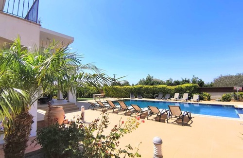Sotira Villa | 4 bed stunning villa with 11 x 5m pool & orchard