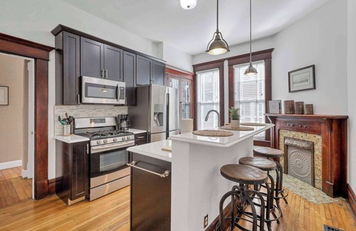 Victorian Village House | 4 Bed Townhome near Goodale Park