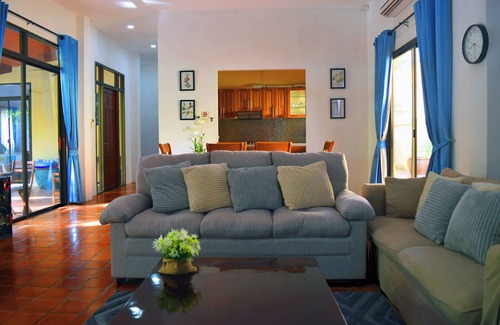South Pattaya Villa | 4 Bed Villa Private Pool BBQ Jomtien Beach Pattaya