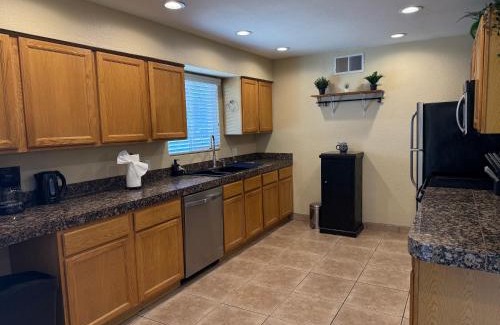 North Mountain House | 4 Bedrm 2 Ba Office WiFi Hiking House Central Phx