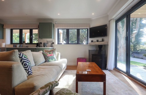 Broad Hinton Cottage | 4 bedroom accommodation in Royal Wootton Bassett