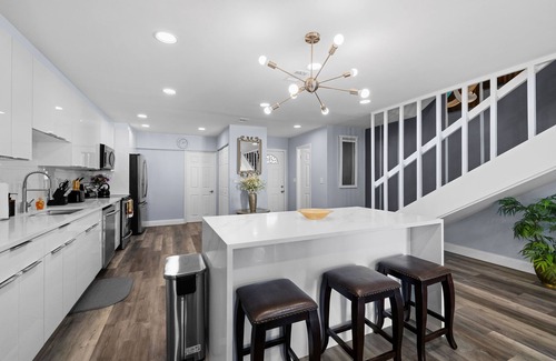 Wellington House | 4 bedroom, 2 1/2 bath. Close to Palm Beach Polo & Country Club.
