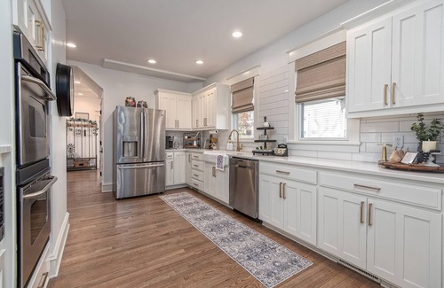 University Place House | 4 bedroom/2.5 bath fully restored 1910 beauty minutes from KU campus & downtown.