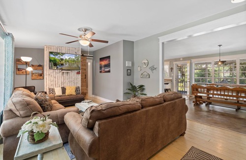 Foley House | 4 bedroom 2 bath cottage close to OWA and Foley and Gulf Shores Sportsplex