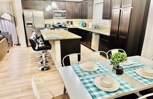 Fernley House | 4-Bedroom/2-Bath/Pet OK/Sleeps13