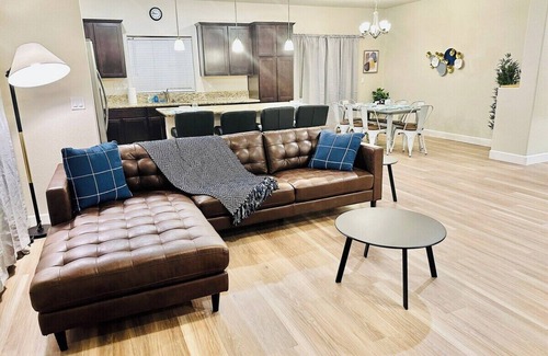 Fernley House | 4-Bedroom/2-Bath/Pet OK/Sleeps13