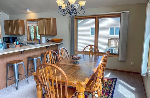 Tomahawk House | 4 bedroom, 2 bath upper and lower unit Sleeps 14