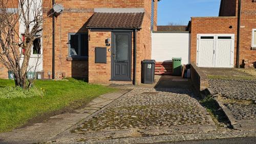 Quedgeley House | 4 bedroom, 2 bathroom house