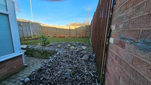 Quedgeley House | 4 bedroom, 2 bathroom house