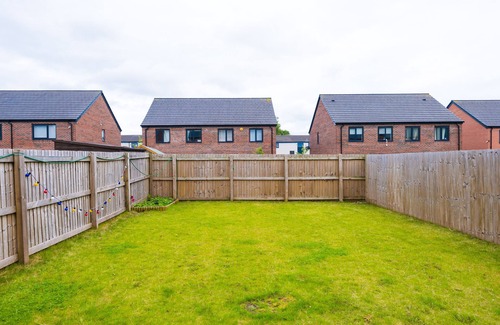 Belle Vue House | 4 Bedroom 3 Bathroom Contractor Home MCR