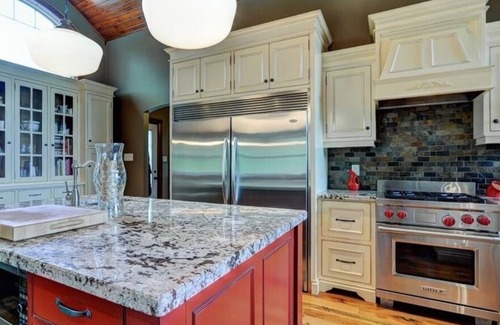 Minett Cottage | 4 Bedroom, 3 bathroom retreat on Lake Rosseau,Muskoka