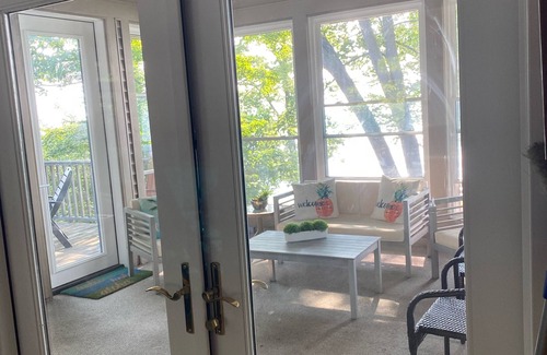 West Olive House | 4 Bedroom, 3 Bathroom Lake House, Private Lake Michigan Beach House, Nonsmoking