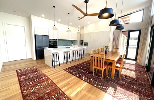 Second Valley House | 4 Bedroom 4 Bathroom Spacious Luxury New Home Private Location Minutes to Beach