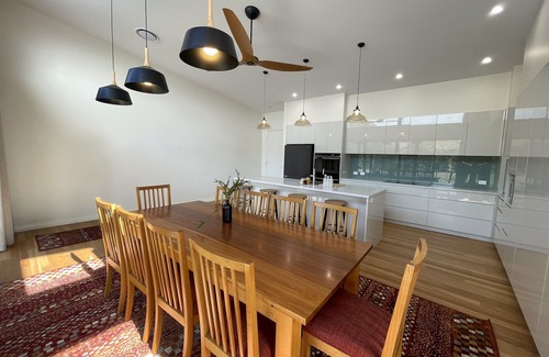 Second Valley House | 4 Bedroom 4 Bathroom Spacious Luxury New Home Private Location Minutes to Beach