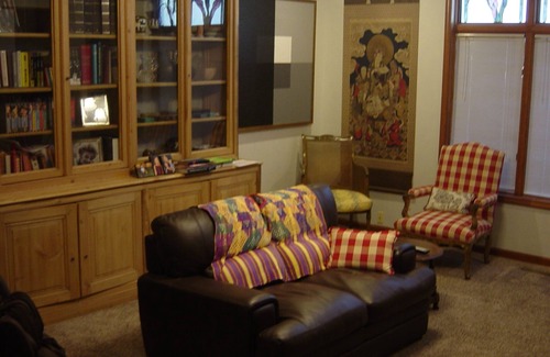 Turners House | 4 bedroom 4 bathrooms house with jacuzzi tub, steam room and massage chair.