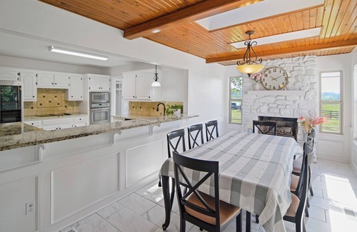 Uniontown House | 4-bedroom/4 bathroom luxury home, Eastside Fort Smith/Crashpad/Military housing