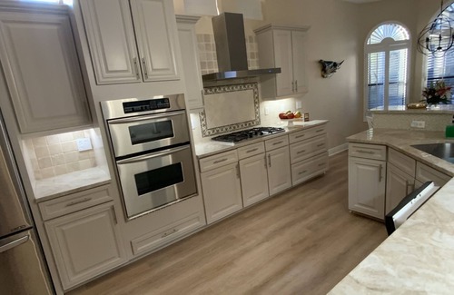 Vamo House | 4 bedroom, 6 bath, 10 min from Siesta Beach