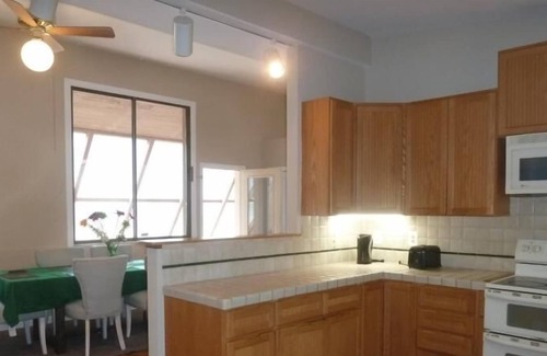 Vienna Apartment | 4 Bedroom 613428 by Houzlet