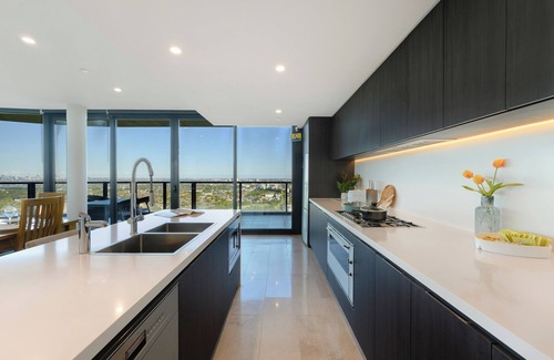 Sydney Olympic Park Apartment | 4-bedroom apartment in welcoming Sydney Olympic Park with AC
