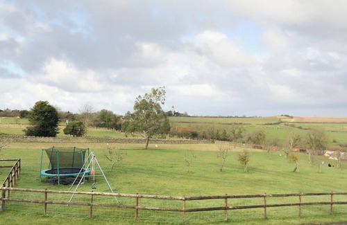 Hawkesbury Upton Cottage | 4 bedroom accommodation in Hawkesbury Upton