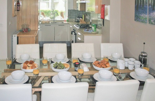 Laverton Cottage | 4 bedroom accommodation in Somerford Keynes
