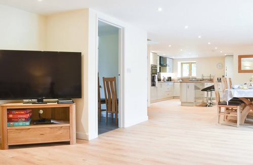 Broadwoodkelly Cabin | 4 bedroom accommodation in Monkokehampton, near Okehampton