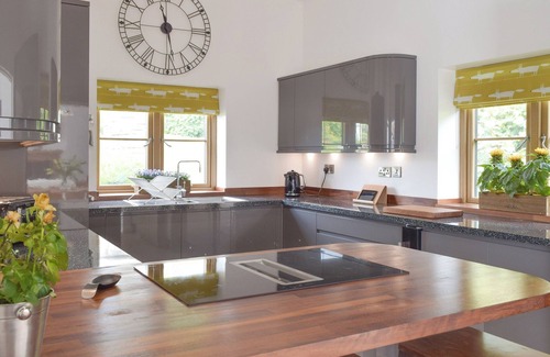 Haverfordwest Cottage | 4 bedroom accommodation in Wiston, near Haverfordwest